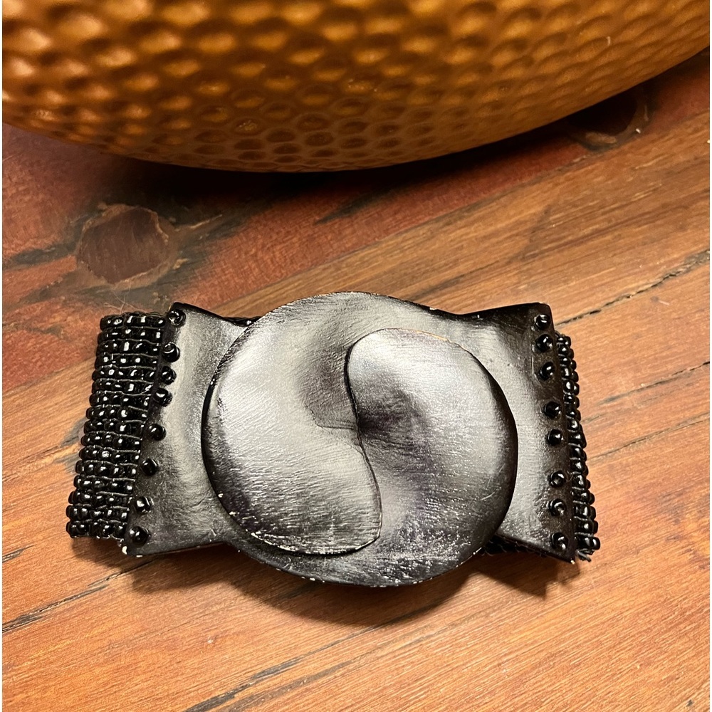 Black belt stretchy with Ying/Yang closure